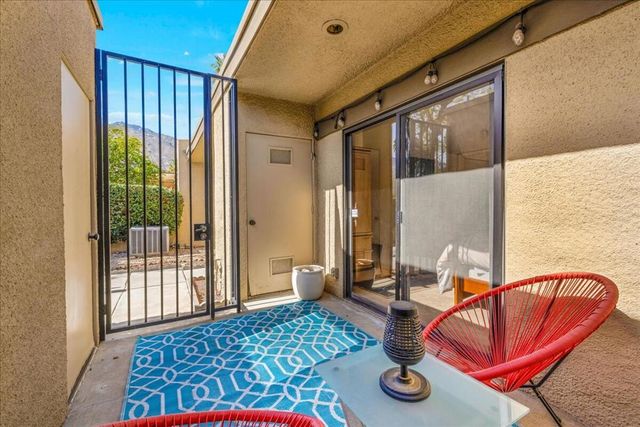 1254 Tiffany Circle N, Palm Springs, CA 92262