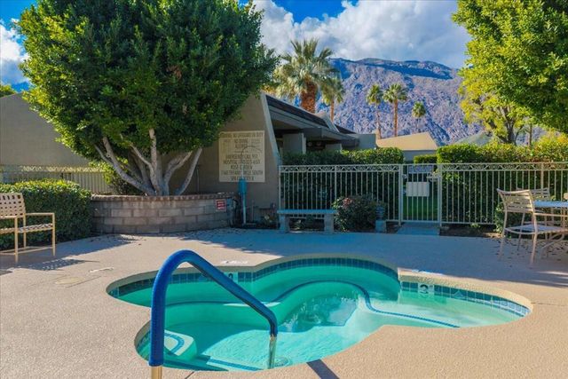 1254 Tiffany Circle N, Palm Springs, CA 92262