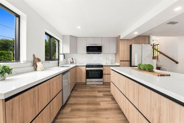 2412 Sugarloaf Ln, Fort Lauderdale, FL 33312