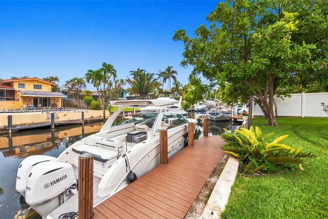 2412 Sugarloaf Ln, Fort Lauderdale, FL 33312