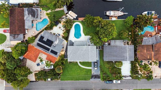 2412 Sugarloaf Ln, Fort Lauderdale, FL 33312