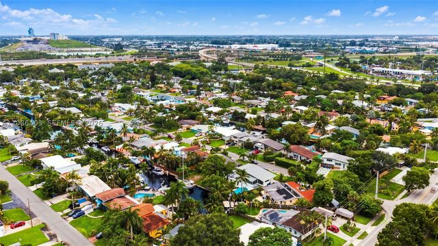 2412 Sugarloaf Ln, Fort Lauderdale, FL 33312