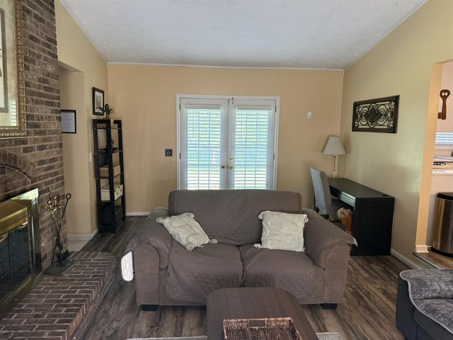 4700 Napier Road, Canton, MI 48187
