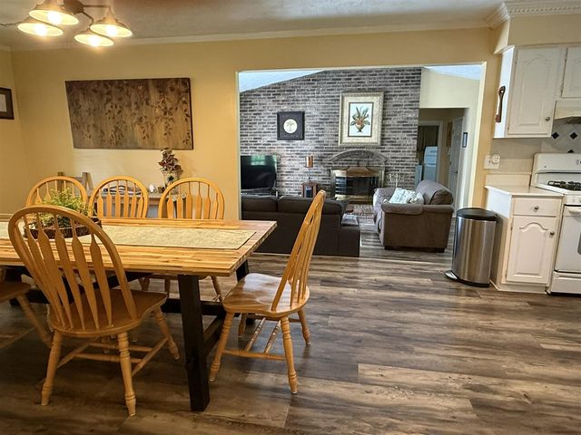 4700 Napier Road, Canton, MI 48187