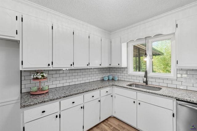 200 Stone Edge Road, Macon, GA 31210