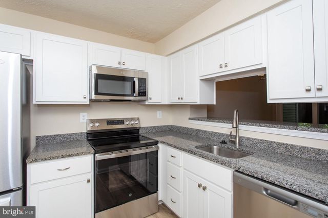 3143 HEATHCOTE RD, Waldorf, MD 20602