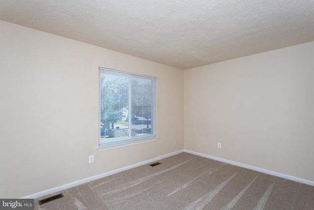 3143 HEATHCOTE RD, Waldorf, MD 20602