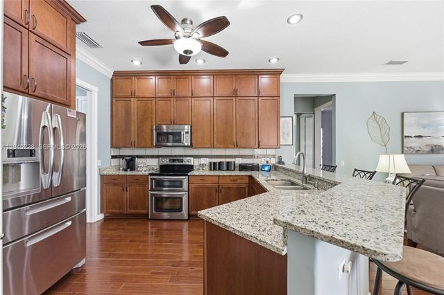 7646 Red River Rd, West Palm Beach, FL 33411