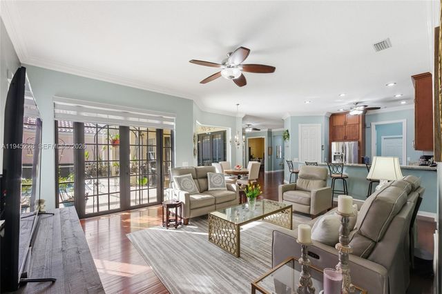 7646 Red River Rd, West Palm Beach, FL 33411