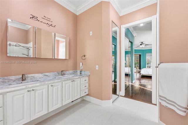 7646 Red River Rd, West Palm Beach, FL 33411