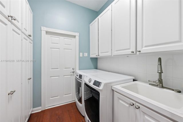 7646 Red River Rd, West Palm Beach, FL 33411