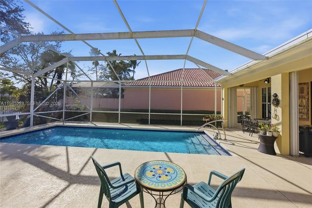 7646 Red River Rd, West Palm Beach, FL 33411