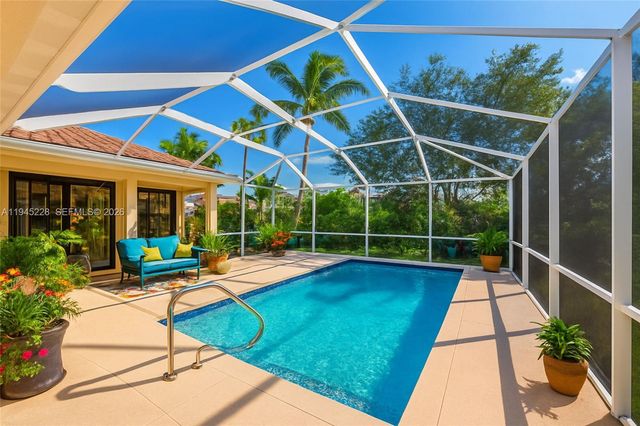 7646 Red River Rd, West Palm Beach, FL 33411