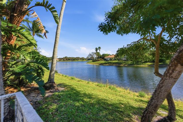 7646 Red River Rd, West Palm Beach, FL 33411