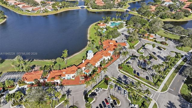 7646 Red River Rd, West Palm Beach, FL 33411