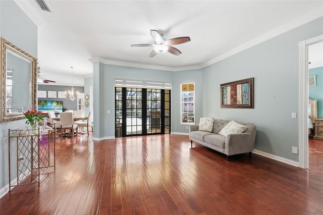 7646 Red River Rd, West Palm Beach, FL 33411