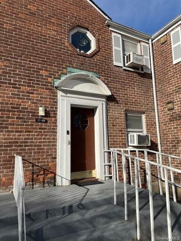 13138 234th Street Lower, Rosedale, NY 11422