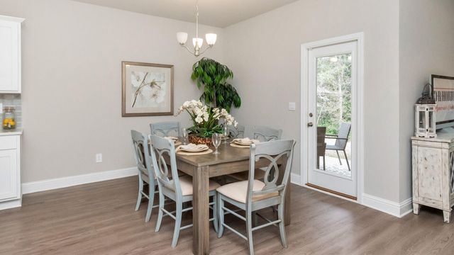 111 Castlewoods Way, Petal, MS 39465