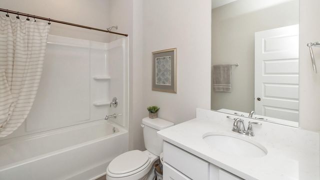 111 Castlewoods Way, Petal, MS 39465