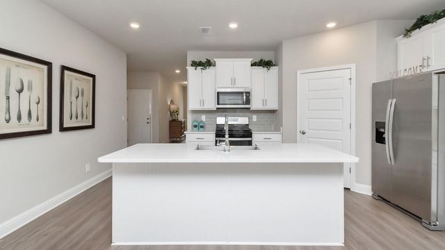 111 Castlewoods Way, Petal, MS 39465