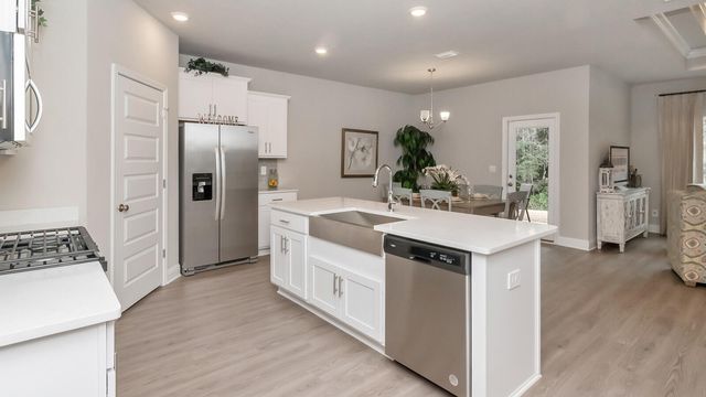 111 Castlewoods Way, Petal, MS 39465