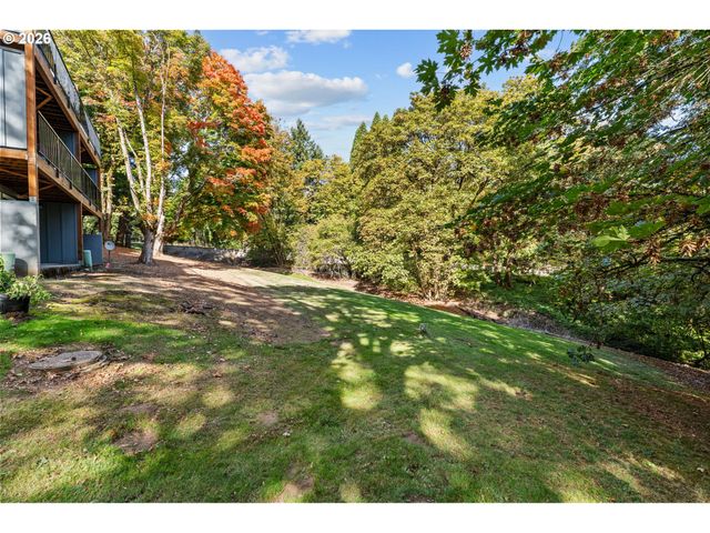 100 KERR Pkwy 6, Lake Oswego, OR 97035