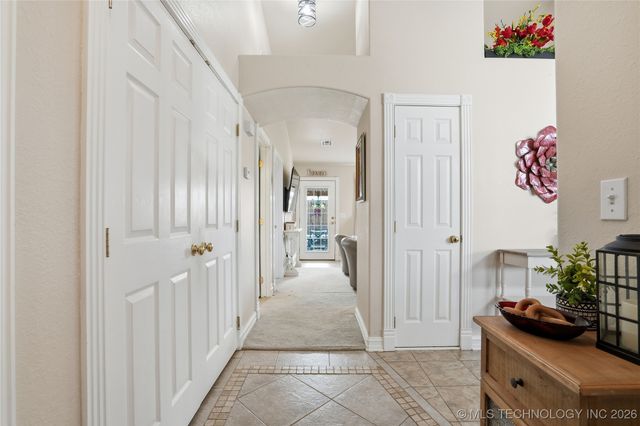 1429 W Evergreen Lane, Claremore, OK 74017