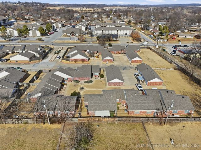 1429 W Evergreen Lane, Claremore, OK 74017