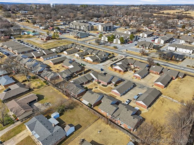 1429 W Evergreen Lane, Claremore, OK 74017