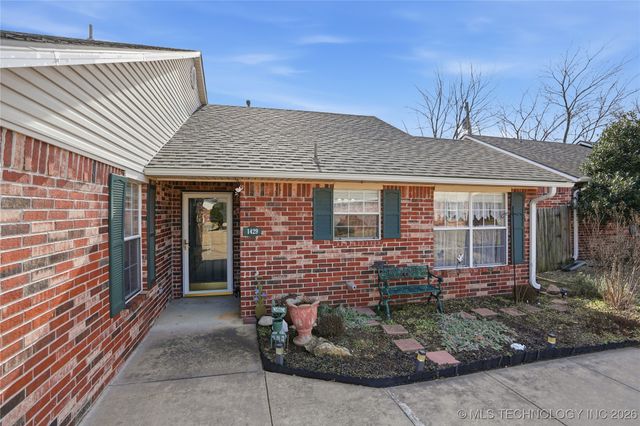 1429 W Evergreen Lane, Claremore, OK 74017