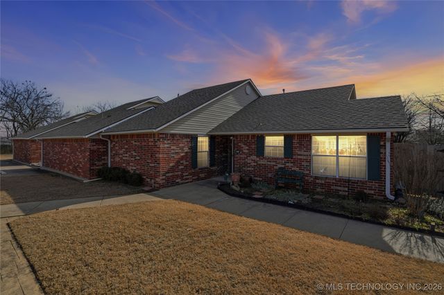 1429 W Evergreen Lane, Claremore, OK 74017