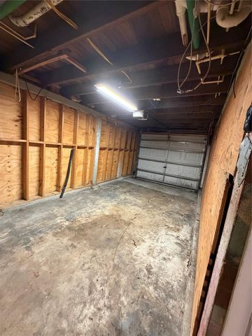 4505 Avenue K Down, Galveston, TX 77551