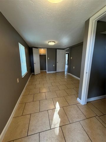 4505 Avenue K Down, Galveston, TX 77551