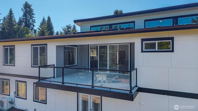 5633 Morningtown Place, Freeland, WA 98249