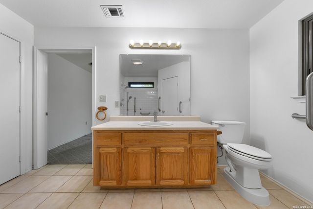 109 Windcrest, Floresville, TX 78114