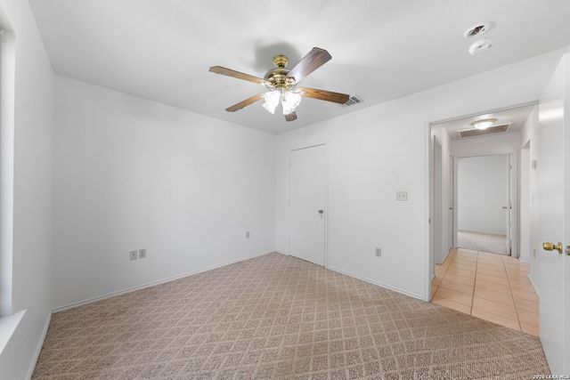 109 Windcrest, Floresville, TX 78114
