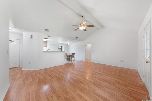 109 Windcrest, Floresville, TX 78114