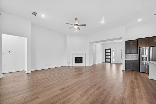1568 River Point Drive, Friendswood, TX 77546
