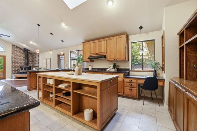 4416 Kenneth Ave, Fair Oaks, CA 95628