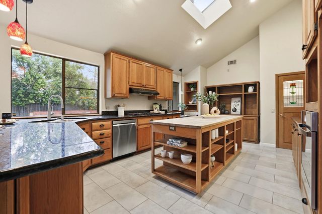 4416 Kenneth Ave, Fair Oaks, CA 95628