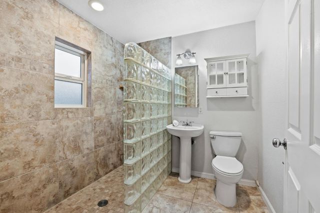 4416 Kenneth Ave, Fair Oaks, CA 95628