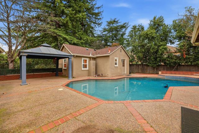 4416 Kenneth Ave, Fair Oaks, CA 95628