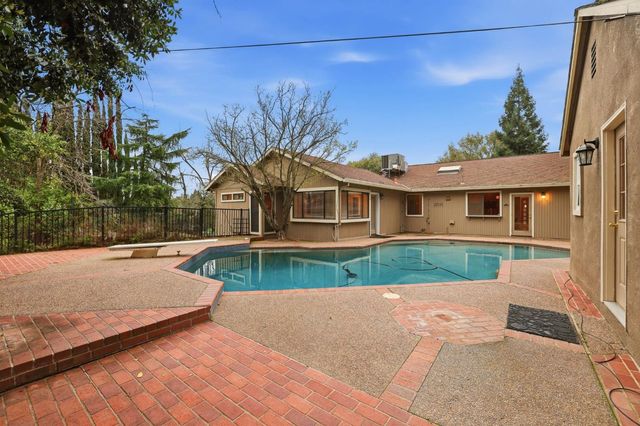 4416 Kenneth Ave, Fair Oaks, CA 95628