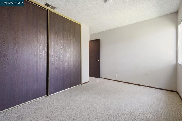 565 Mt Dell Dr, Clayton, CA 94517