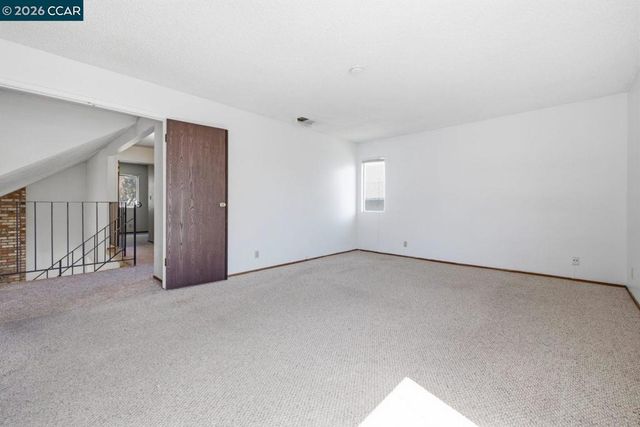 565 Mt Dell Dr, Clayton, CA 94517