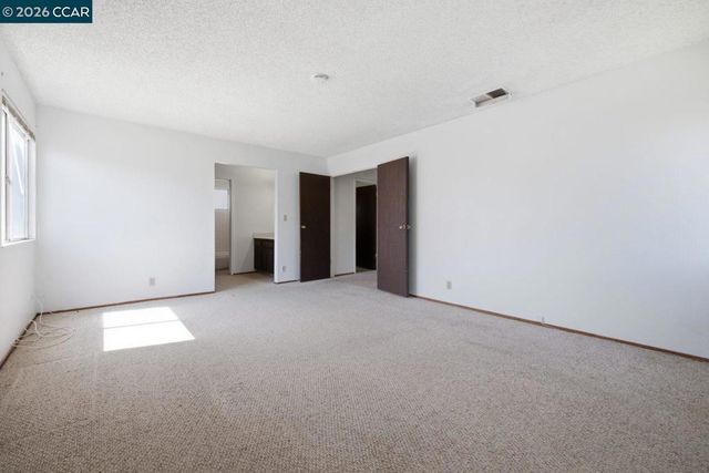 565 Mt Dell Dr, Clayton, CA 94517