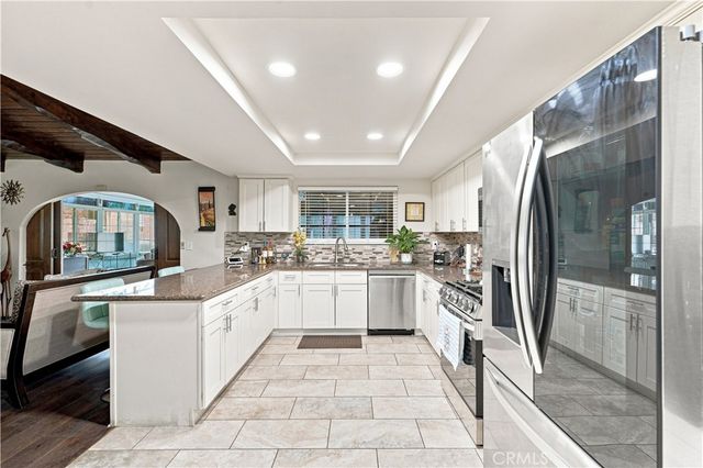 5976 Robinson Avenue, Riverside, CA 92503
