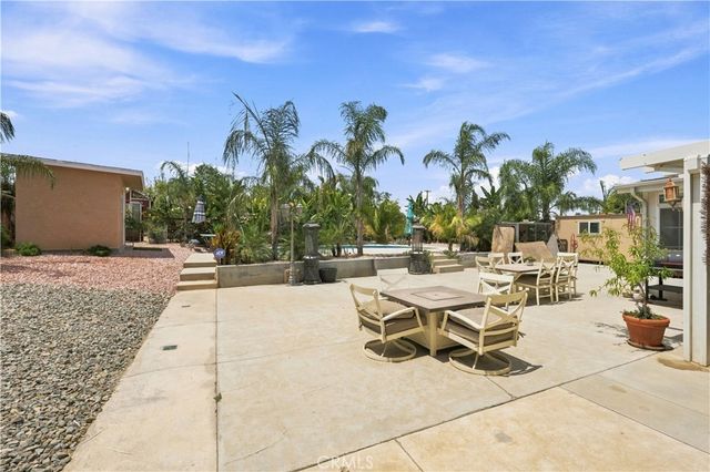 5976 Robinson Avenue, Riverside, CA 92503