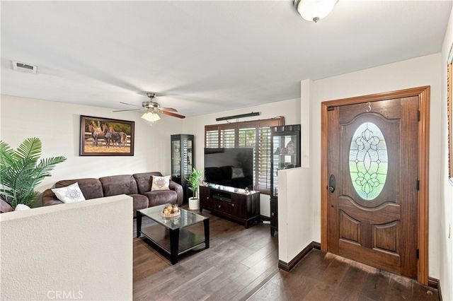 5976 Robinson Avenue, Riverside, CA 92503