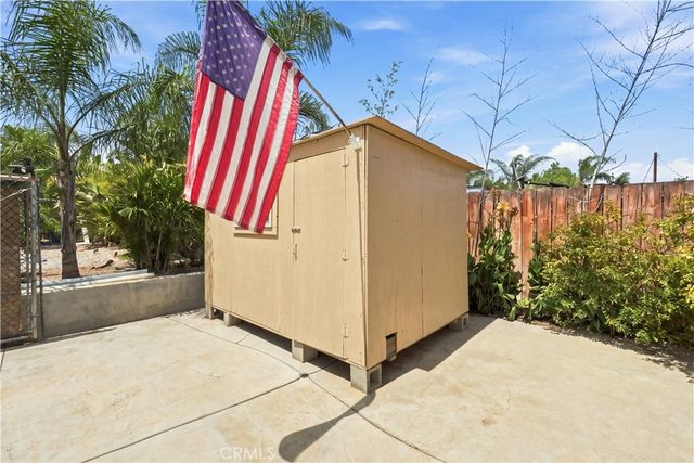 5976 Robinson Avenue, Riverside, CA 92503
